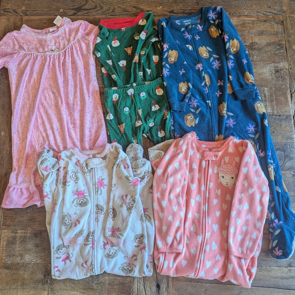 Carter's Pajama Lot Fleece Foot‎ Nightgowns Sizes Vary